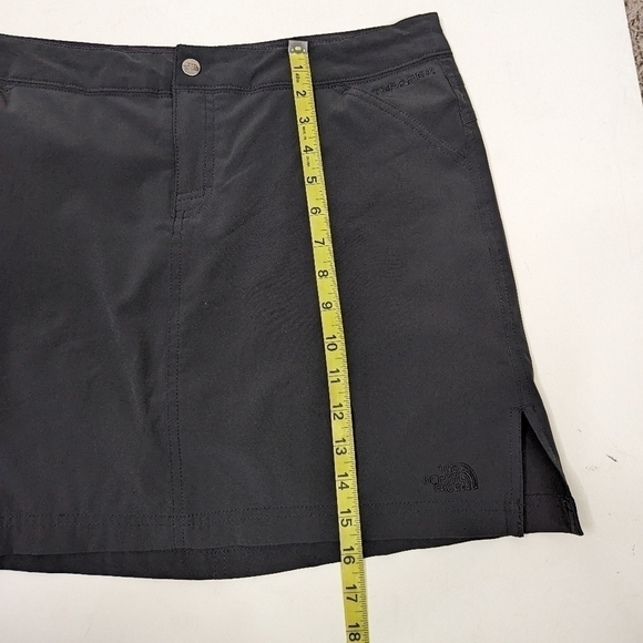 The North Face TNF Apex Casey Black Athletic Skort - Picture 7 of 8